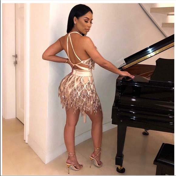 VIP STATUS DRESS - Picture 3 of 7